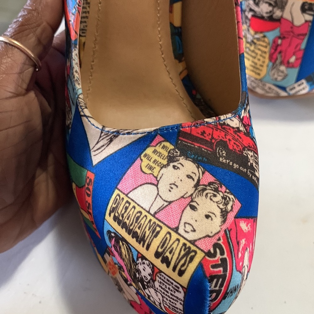 Cartoon pattern high heels - Picture 3 of 3